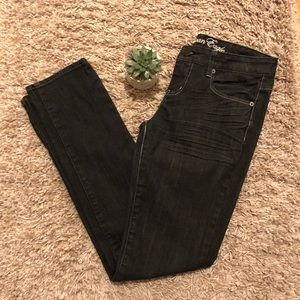 American Eagle Straight Cut Jeans